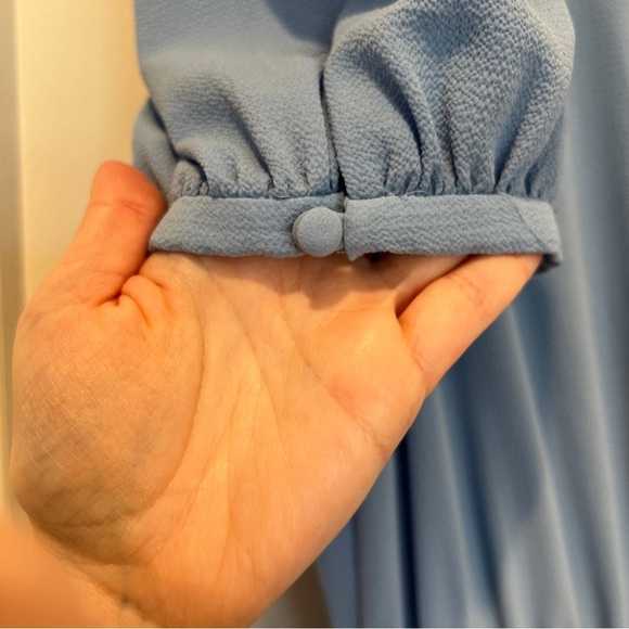 Gal Meets Glam Ellie Crepe Puff Sleeve Dress - Picture 6 of 11